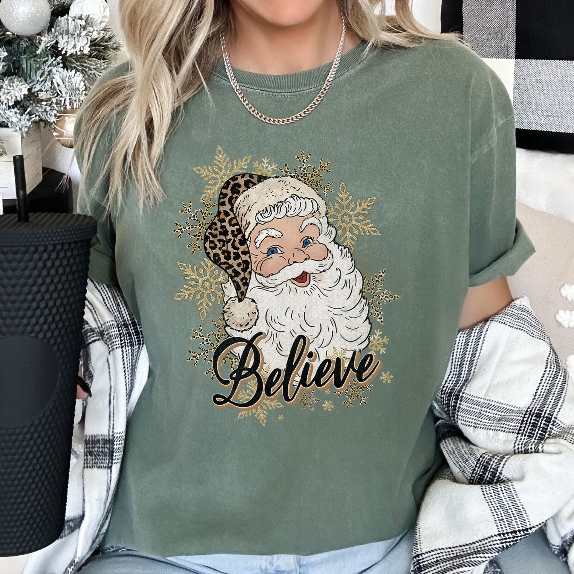 Retro Santa Believe Christmas Leopard Print Holiday Design Edition Comfort Colors Tee