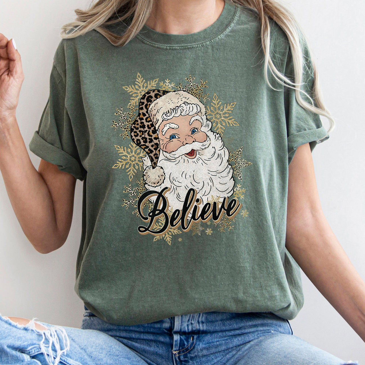 Retro Santa Believe Christmas Leopard Print Holiday Design Edition Comfort Colors Tee