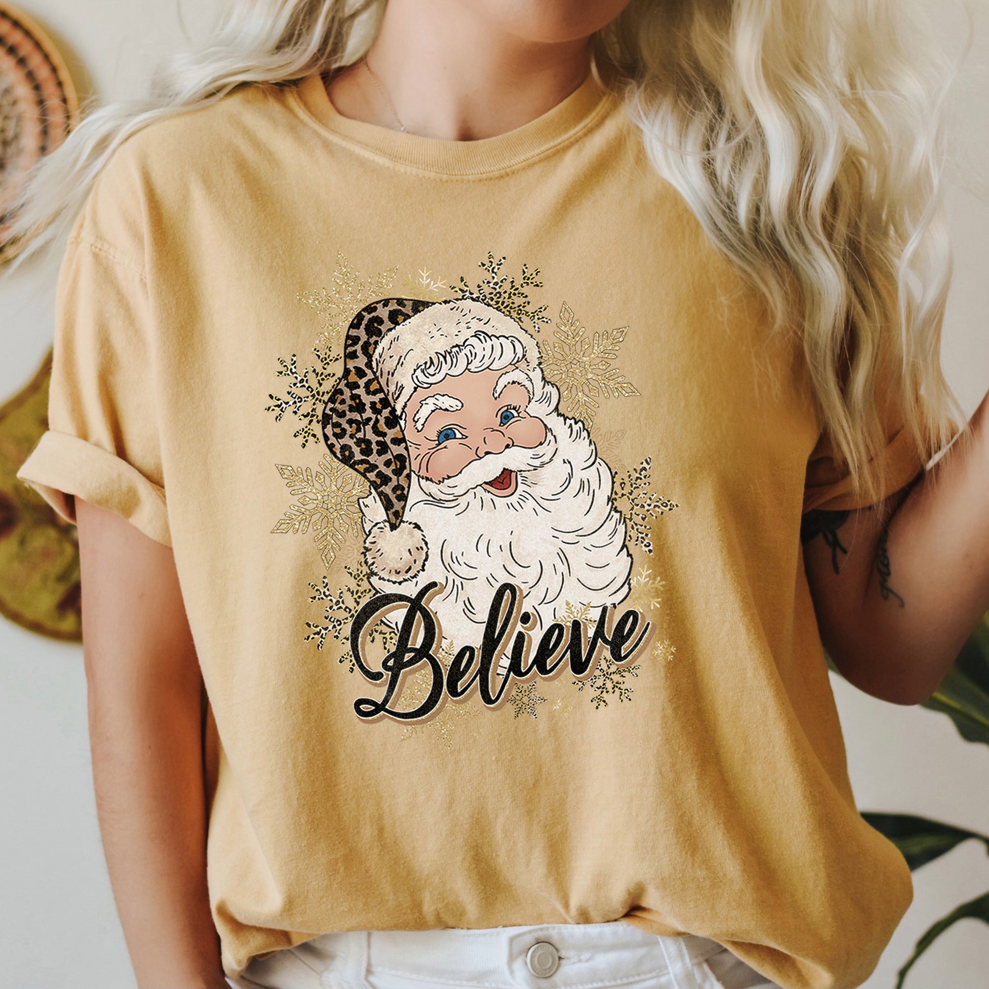Retro Santa Believe Christmas Leopard Print Holiday Design Edition Comfort Colors Tee