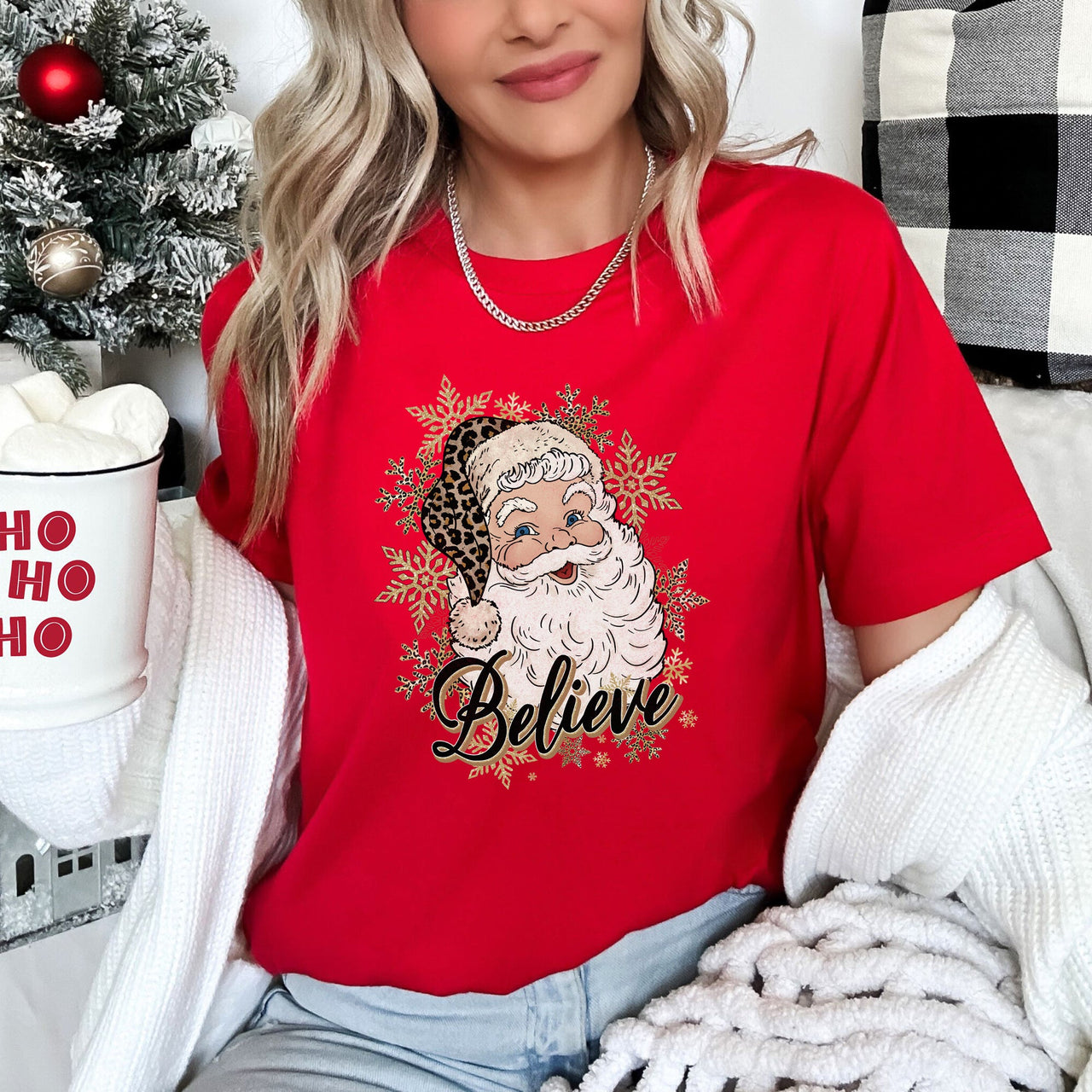 Retro Santa Believe Christmas Leopard Print Vintage Holiday Cozy Festive Graphic Tee