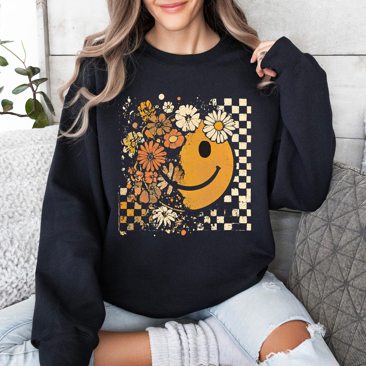 Retro Smiley Halloween Floral Autumn Garden Flowers Vintage-Inspired Pattern Cozy Knit Sweatshirt