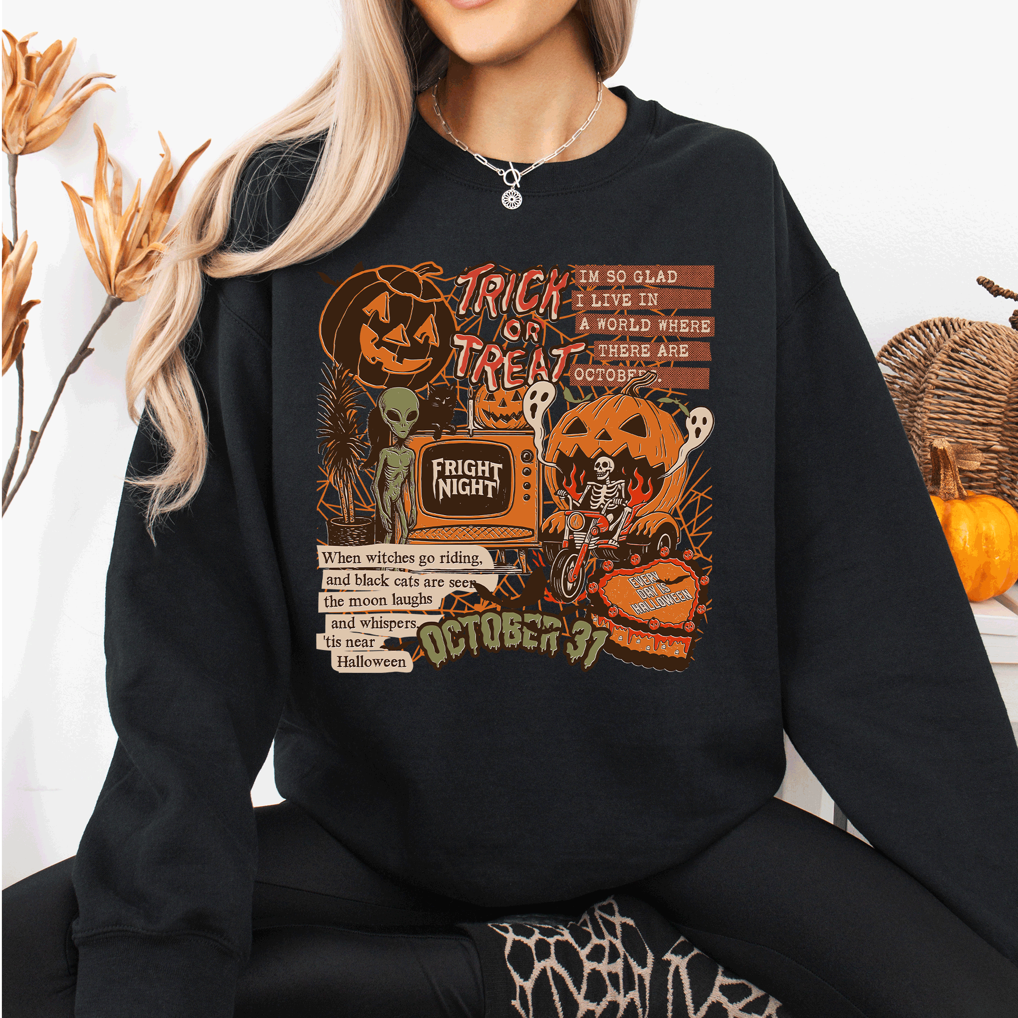 Retro Trick Or Treat Creep Halloween Spooky Vintage Nostalgia Throwback Sweatshirt