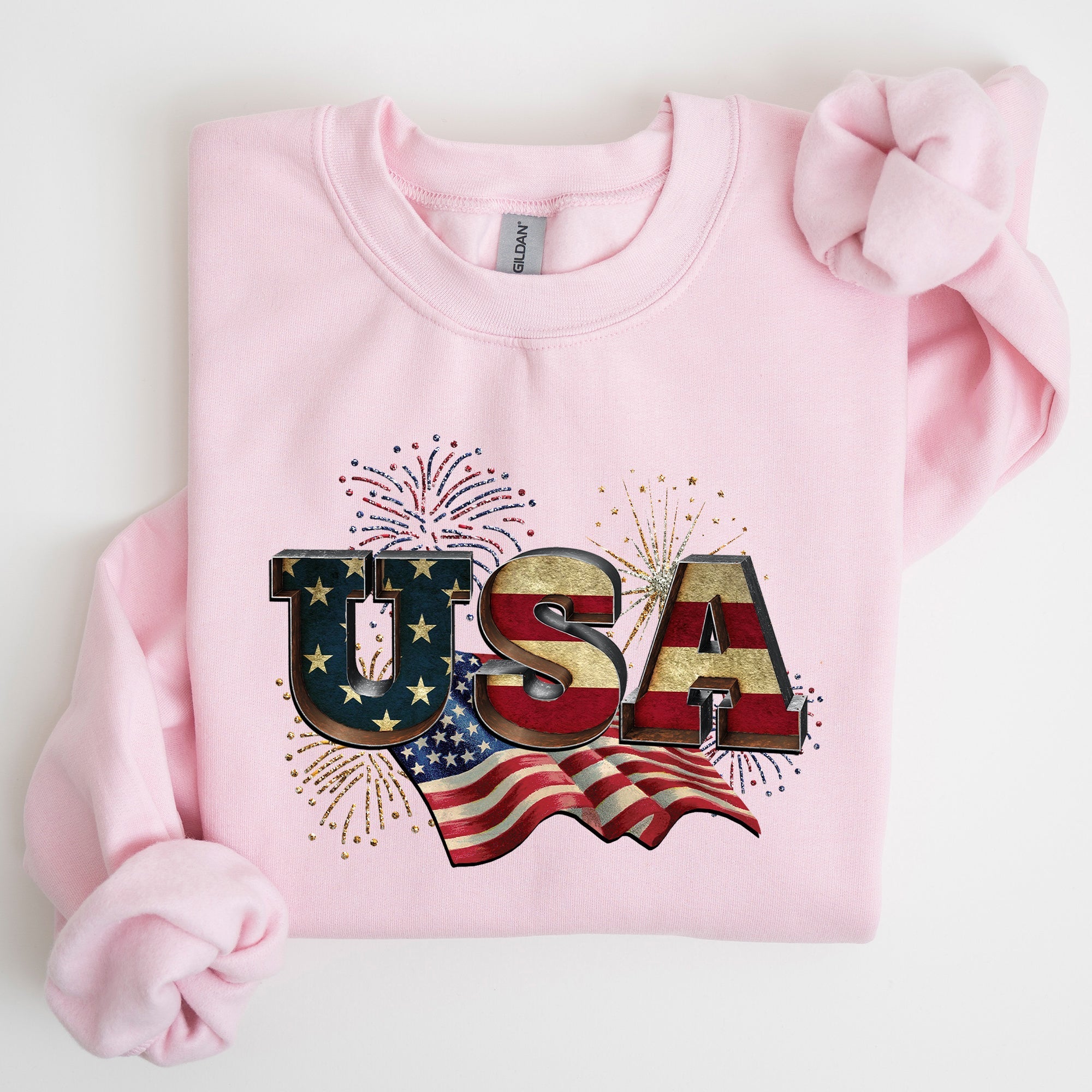 Retro USA Patriotic Fourth Of July Americana Pride Vintage Flag Emblem Distressed Graphic Sweatshirt