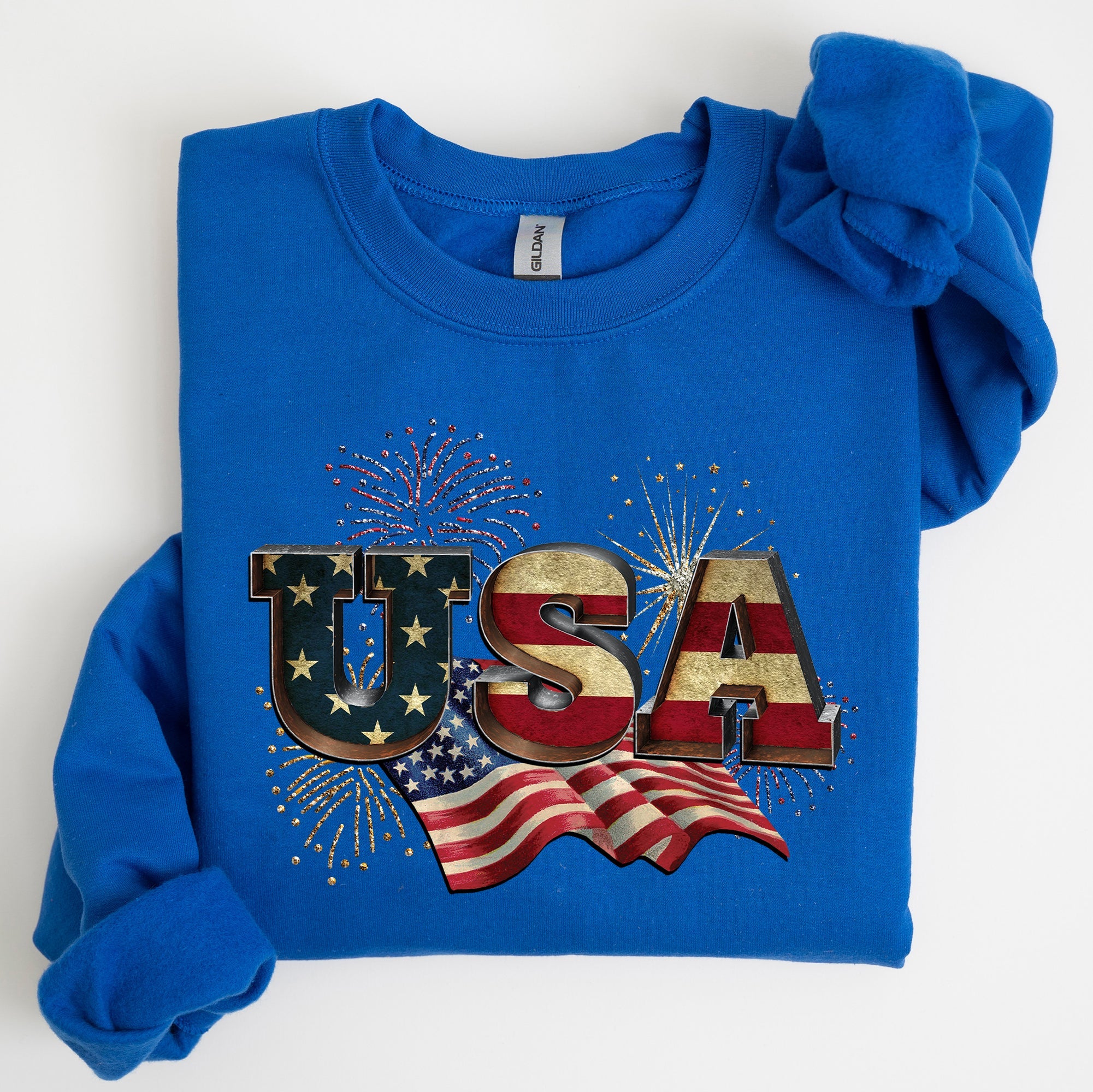 Retro USA Patriotic Fourth Of July Americana Pride Vintage Flag Emblem Distressed Graphic Sweatshirt