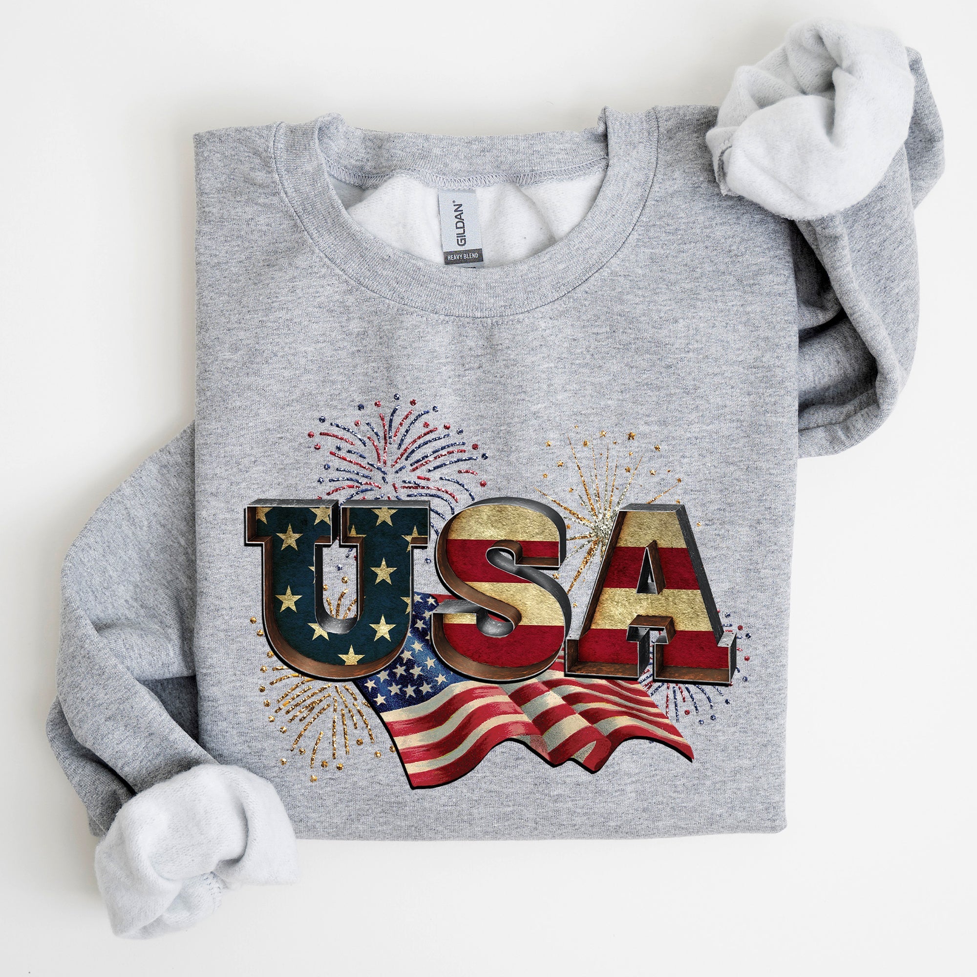 Retro USA Patriotic Fourth Of July Americana Pride Vintage Flag Emblem Distressed Graphic Sweatshirt