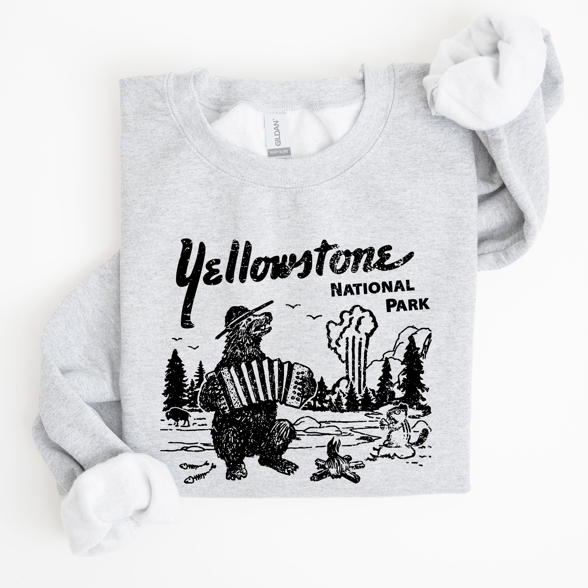 Retro Yellowstone National Park Bear Chipmunk Nature Landscape Illustration Sweatshirt