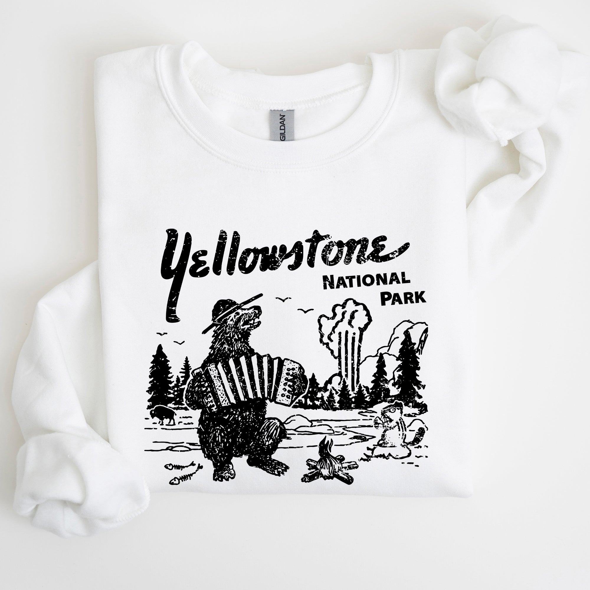 Retro Yellowstone National Park Bear Chipmunk Nature Landscape Illustration Sweatshirt