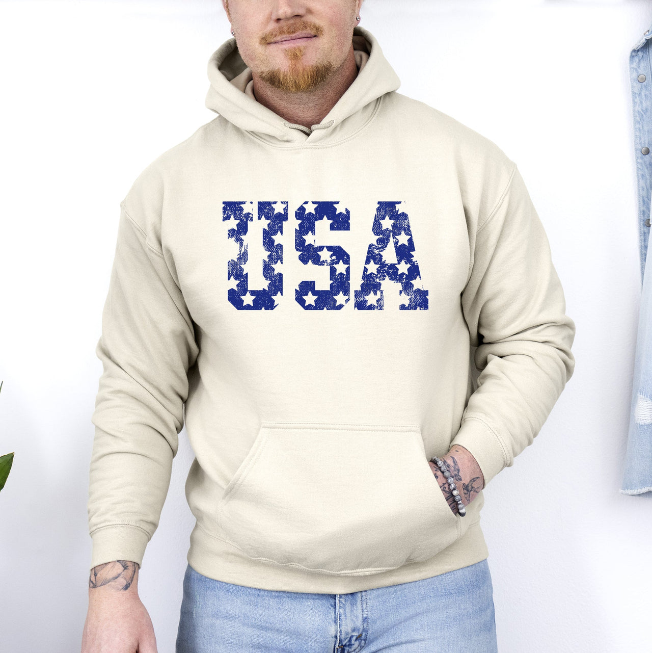 Retro USA Stars Patriotic Americana Flag Art Design Celebrating Freedom Pride Hoodie