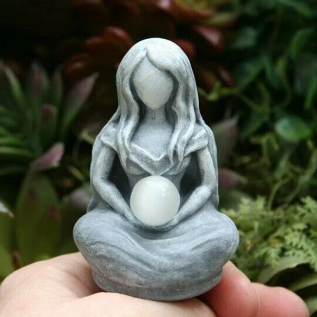 A Zen-Inspired Moon Goddess Statue Ornament, Imitation Stone Texture, Meditation Style, Home Desktop Garden Decoration, Healing and Soul-Healing Item