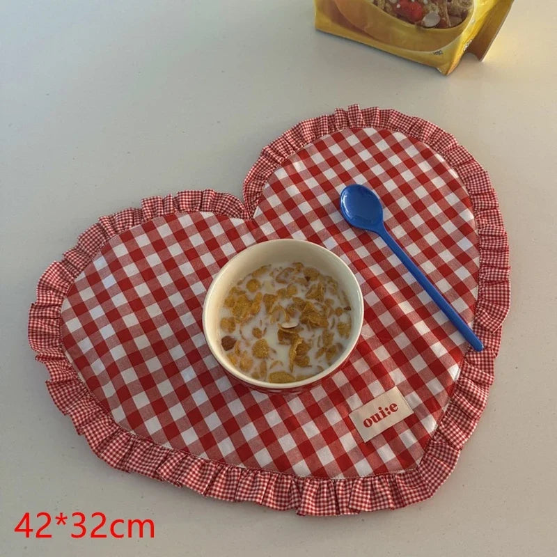 Placemats Dining Table Korean Plaid Heart-shaped Placemat Water Cup Mat Cute Pleated Lace Mat Fabric Coaster Dining Mat