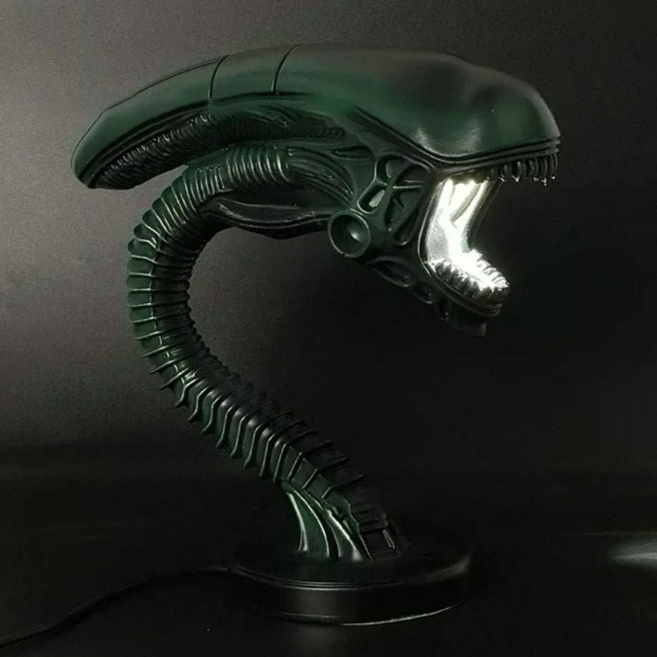 Alien Resin Figurine Lamp Stand Bedroom Decorative Extraterrestrial Life Form Lighting Home Decoration