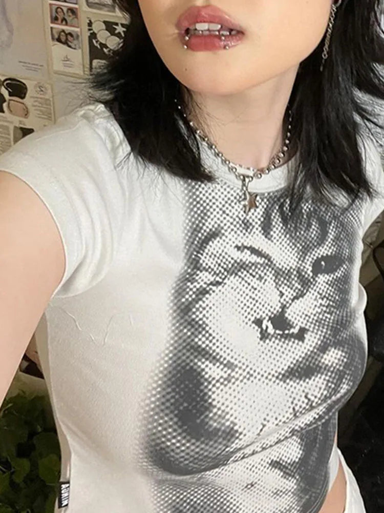 Women's Harajuku Animal Print Crop Top Basic White Short Sleeve Crewneck Slim-Fitting T-Shirt Casual Y2K Vintage Lady Tees