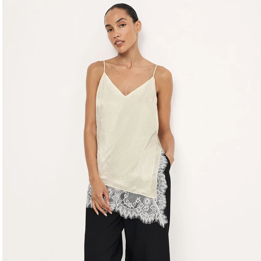 Linad Elegant Satin Apricot Spaghetti Strap Camisole Street Chic Lace Split Vest Female Casual Silk Tops Women 2025 Summer Pink
