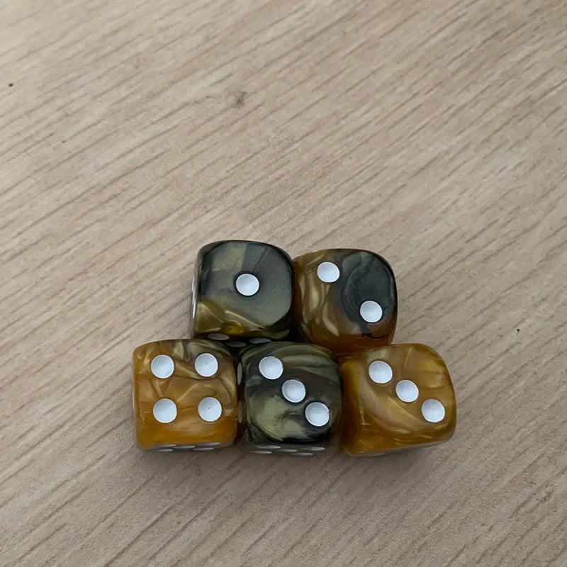 5pcs/set Two Colors Dice Puzzle Board Game Accessory  6 Sided Point Dice Funny Game 16mm
