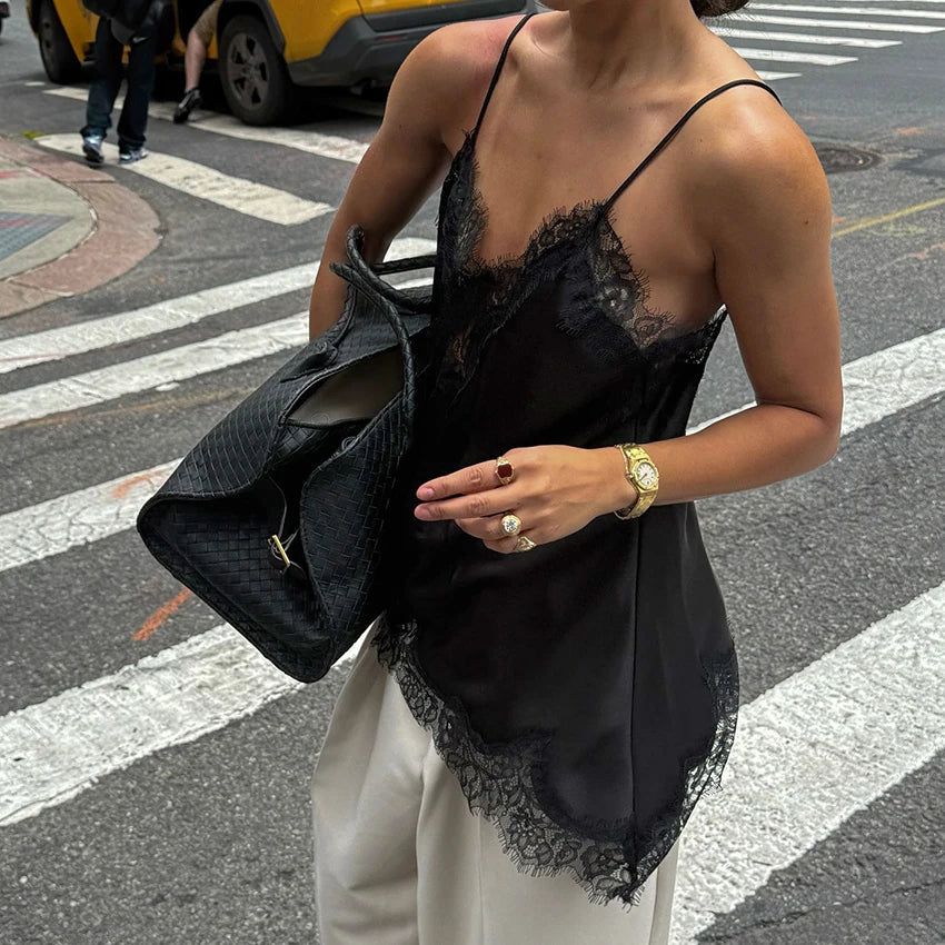 Linad Sexy Black Backless Lace Camisole Women Street Chic Spaghetti Strap Tops Female Casual Patchwork Silk Vest Female 2025