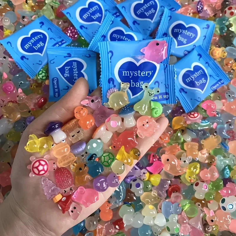 25Pcs Mystery Bag Animal Statue Mini Blind Bags Aqua Garden Decoration Surprise Gifts for Friends & Family Party Christmas Gifts