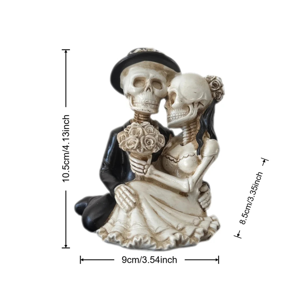 1 Piece Skull Couple Decoration - Gothic Romantic Resin Art Decoration, Halloween Decoration, Unique Home and Escape Room Display Decoration.
