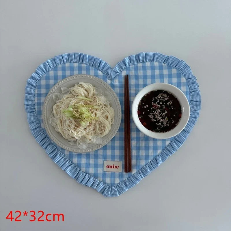 Placemats Dining Table Korean Plaid Heart-shaped Placemat Water Cup Mat Cute Pleated Lace Mat Fabric Coaster Dining Mat