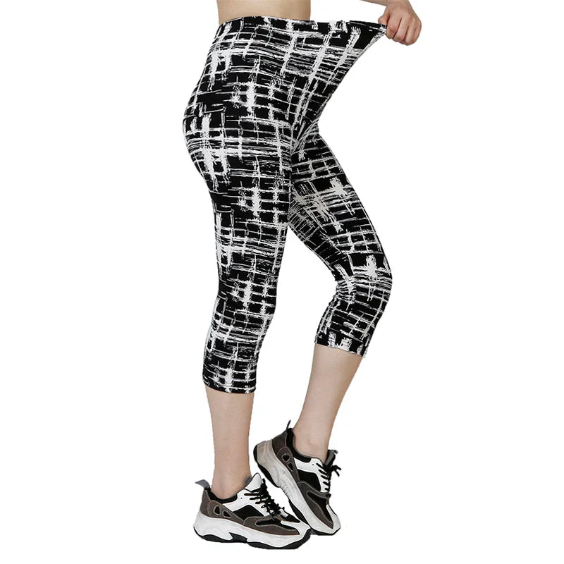 QR33 Women's Summer Capris Elastic Waist Leggings Abstract Plaid Printed Leggings Fitness Breathable Sports Pants