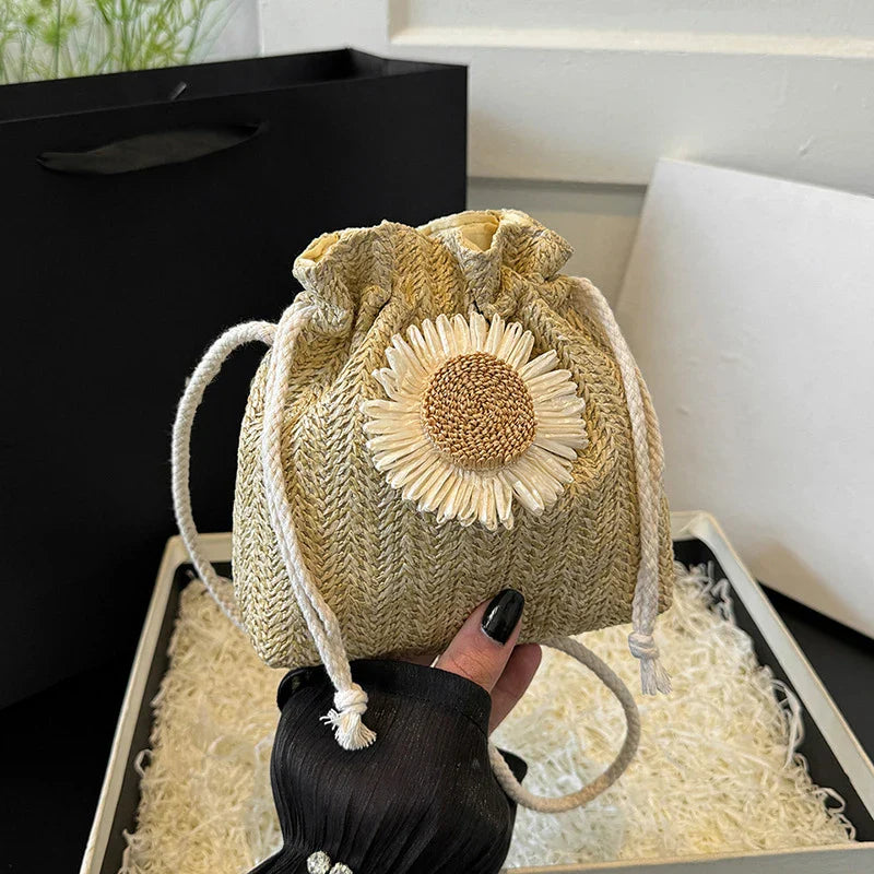Rattan Woven Women Straw Bag Handbag Knit Flower Summer Beach Shoulder Messenger Bags Fashion Creative Bucket Purse
