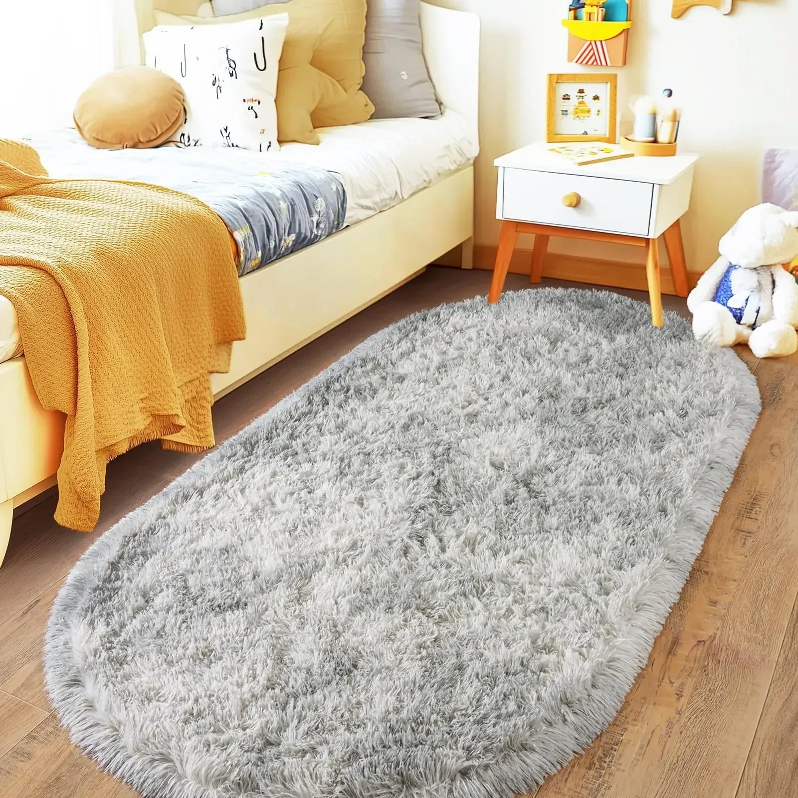 VIKAMA Simple And Soft Fleece Rug Soft And Plush Bedside Rug For Bedroom, Children's Room Floor Mat, Home Decoration