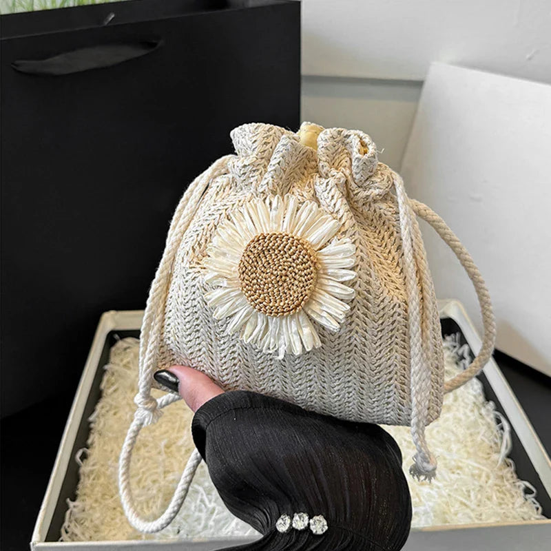 Rattan Woven Women Straw Bag Handbag Knit Flower Summer Beach Shoulder Messenger Bags Fashion Creative Bucket Purse