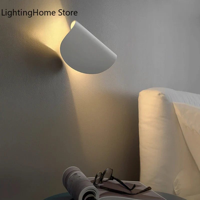 Fontana Arte Lo LED Italian Designer Rotating Wall Lamp Modern Art Creative Exhibition Hall Wall Lamp Bedroom Bedside Lamp