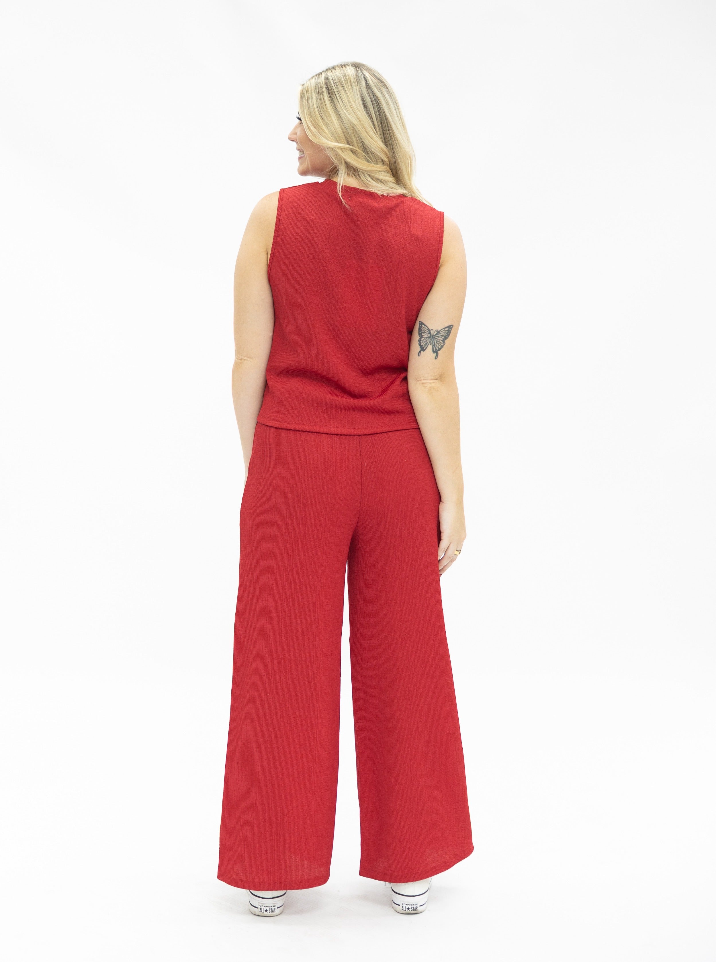 The Earhart Pants, Red