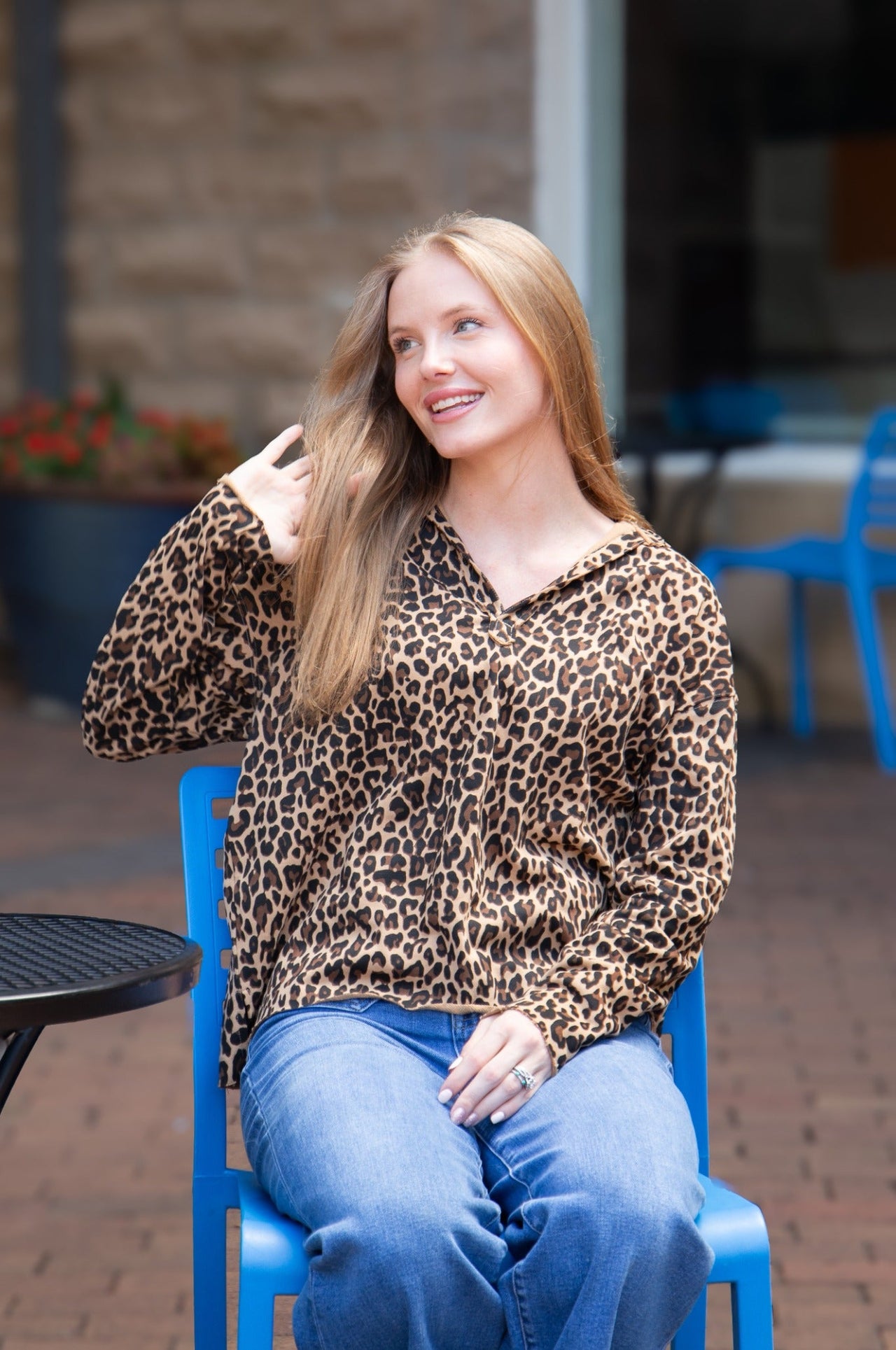 V-Neck Collared Pullover, Leopard