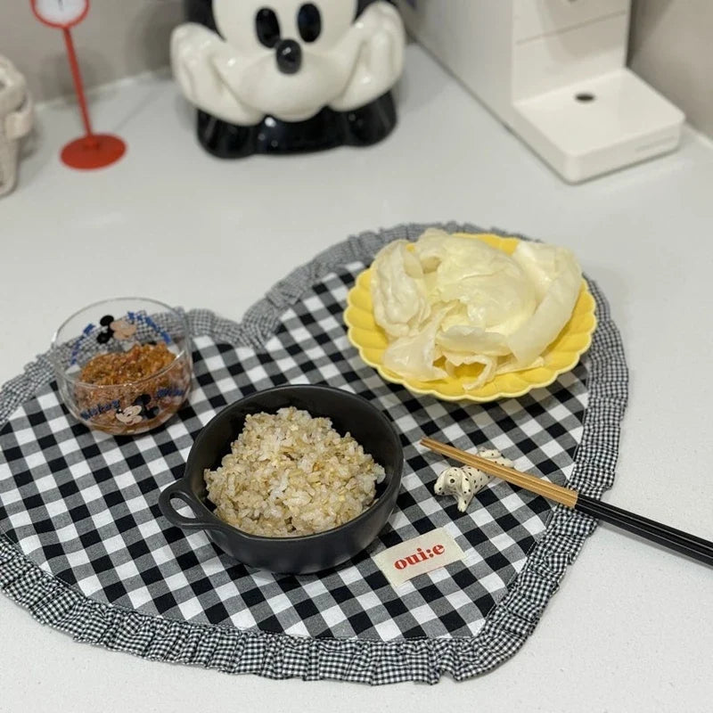 Placemats Dining Table Korean Plaid Heart-shaped Placemat Water Cup Mat Cute Pleated Lace Mat Fabric Coaster Dining Mat