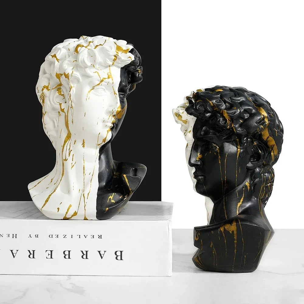 15cm David European Style Statue Resin Sculpture Michelangelo Art Office Desk Decor Small Art Sculpture Gallery Quality Replica