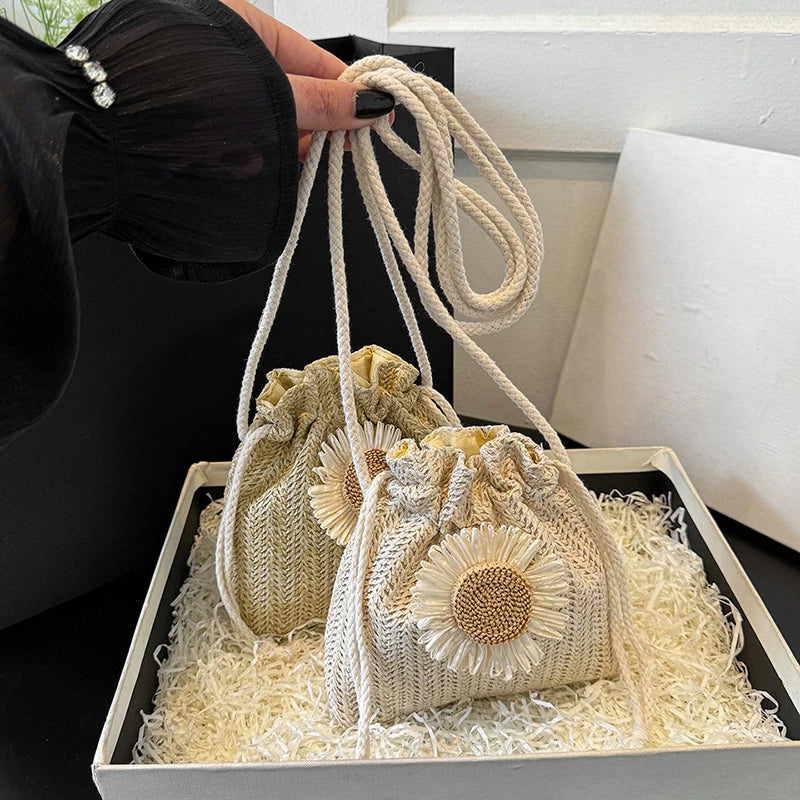 Rattan Woven Women Straw Bag Handbag Knit Flower Summer Beach Shoulder Messenger Bags Fashion Creative Bucket Purse