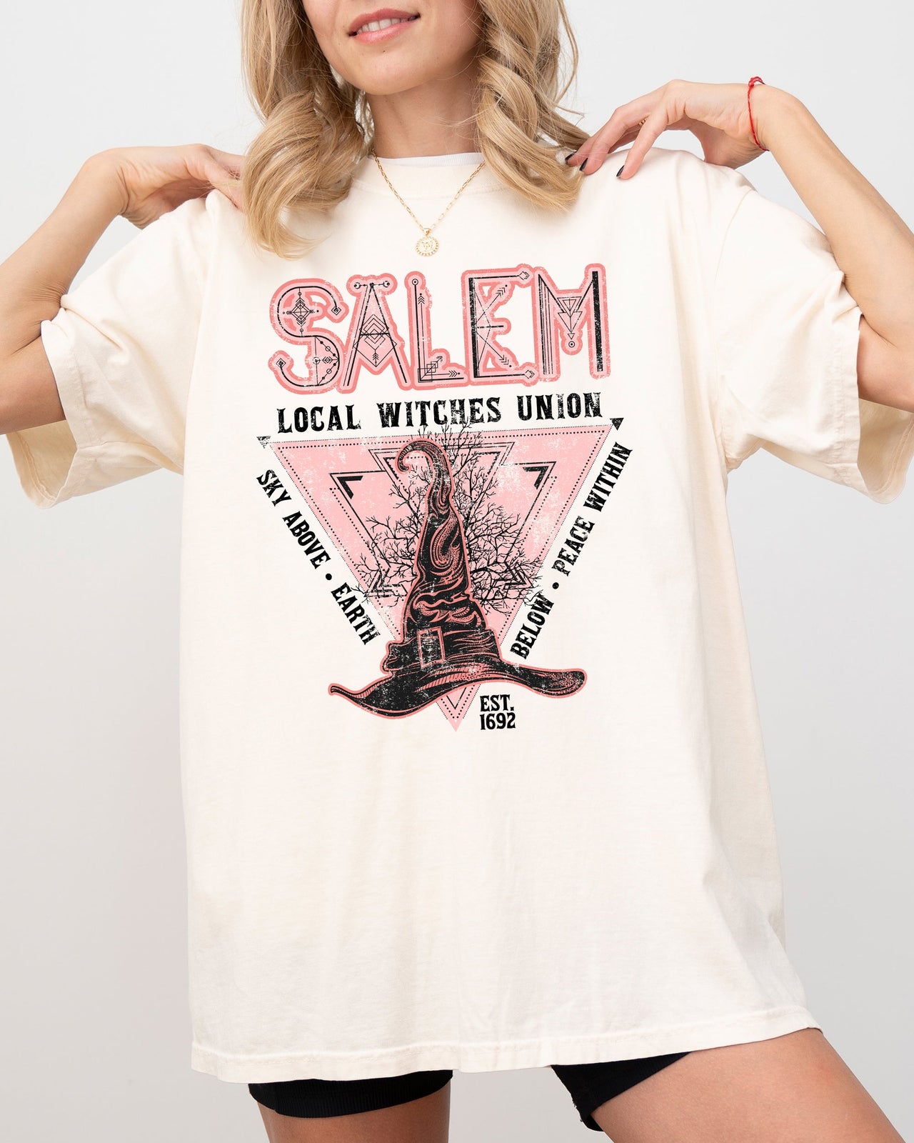 Salem Witches Union 1692 Halloween Sky Above Earth Below Peace Within Local Witch Union Comfort Colors Tee