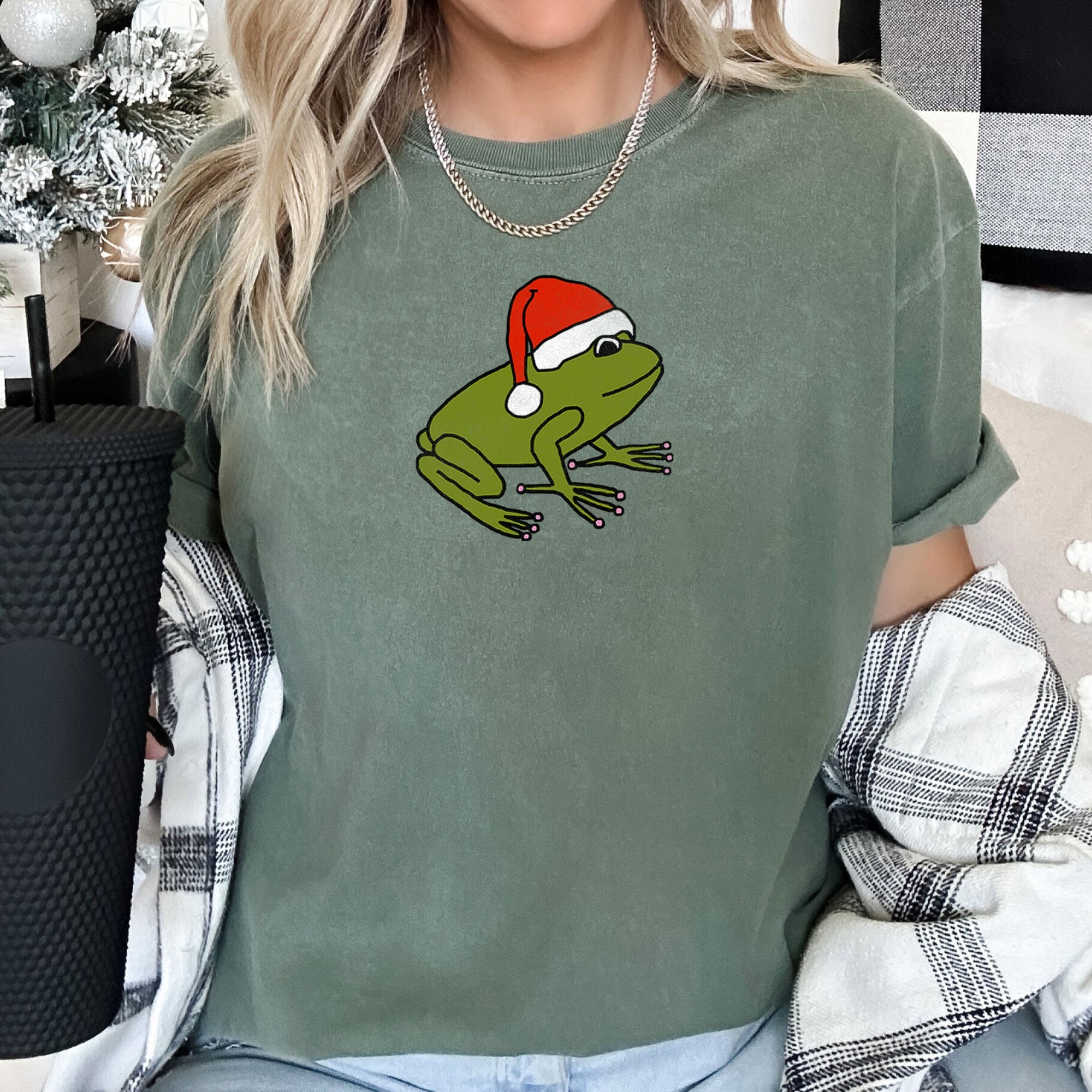Santa Frog Christmas Retro Toad Holiday Edition Classic Cartoon Style Comfort Colors Tee