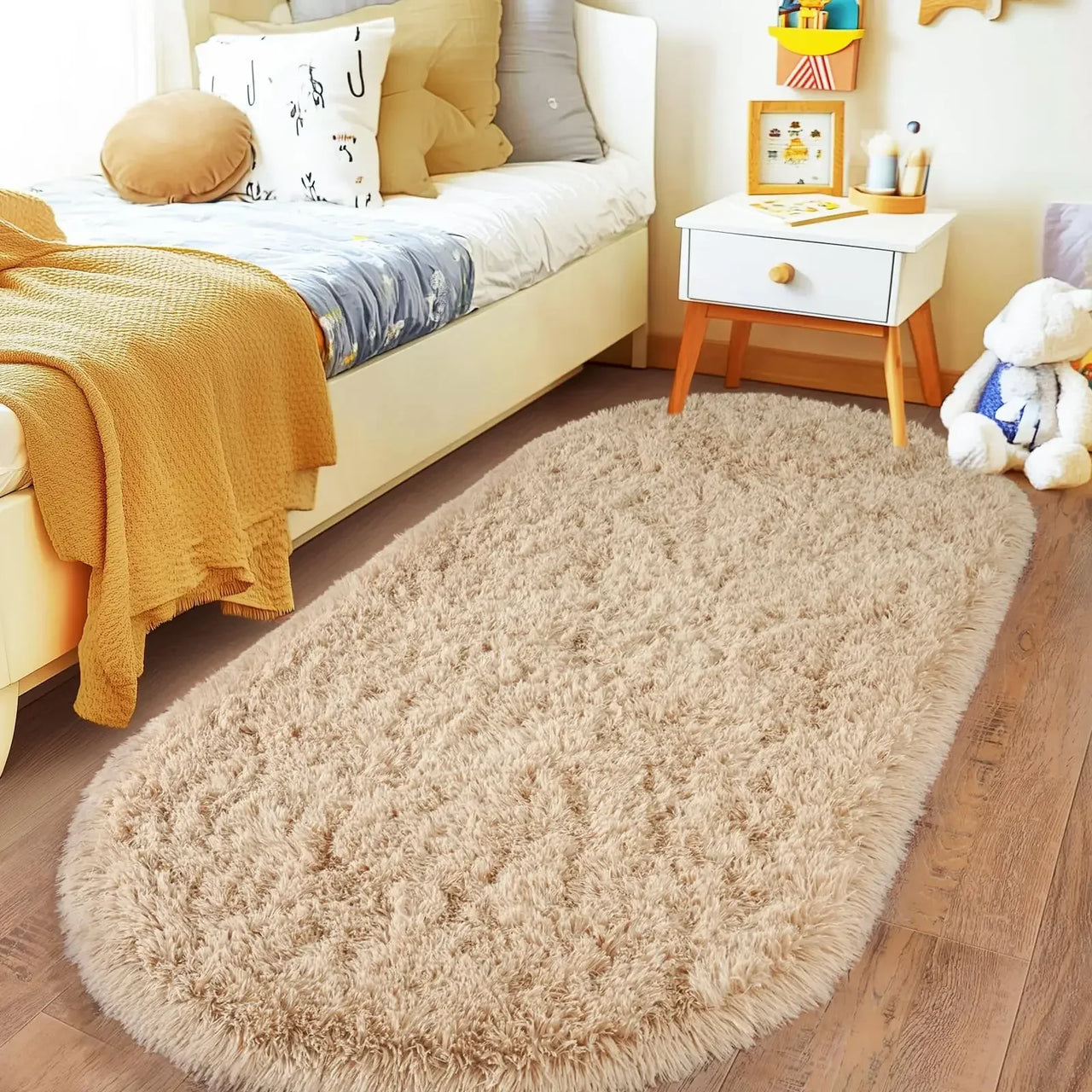 VIKAMA Simple And Soft Fleece Rug Soft And Plush Bedside Rug For Bedroom, Children's Room Floor Mat, Home Decoration