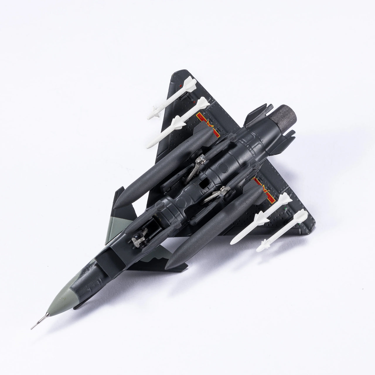 J10 1/144 Scale Metal Model airplane (including base) Scale model Home placement, collection and decoration  Creative gift