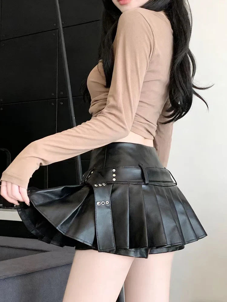 Women's Black Gothic A-line Pleated Leather Skirt Y2k Mini Shorts Skirts Harajuku Korean Emo Skirt 2000s Vintage Clothes Summer