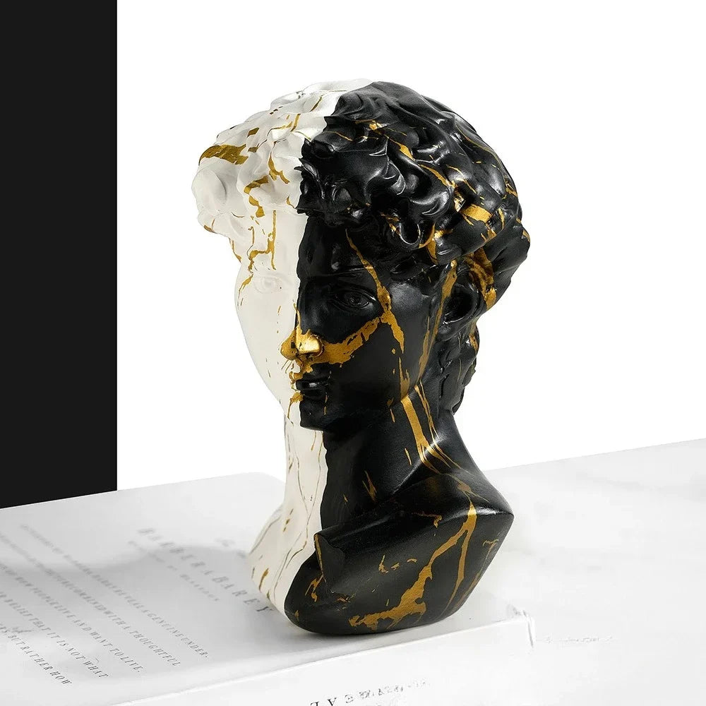 15cm David European Style Statue Resin Sculpture Michelangelo Art Office Desk Decor Small Art Sculpture Gallery Quality Replica