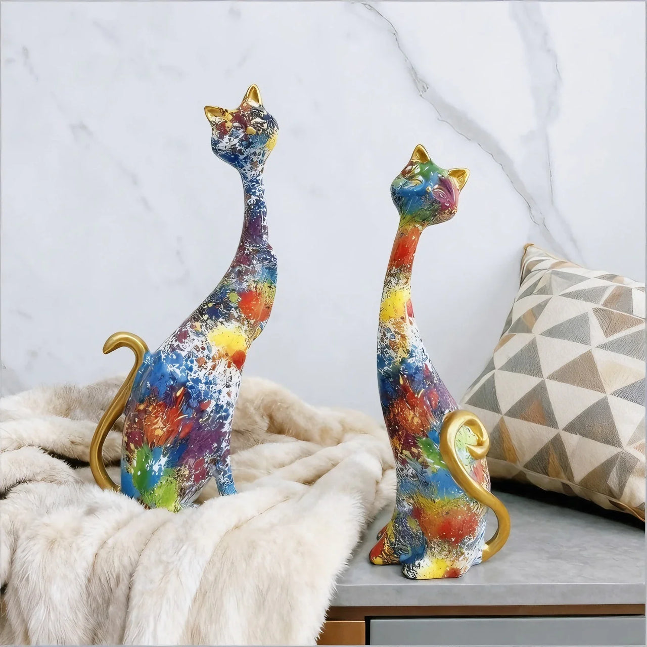 Home Decor Nordic Graffiti Art Oil Painting Cat Decoration Resin Abstract Ornament Figurines Bedroom Desktop Porch Cat Sculpture
