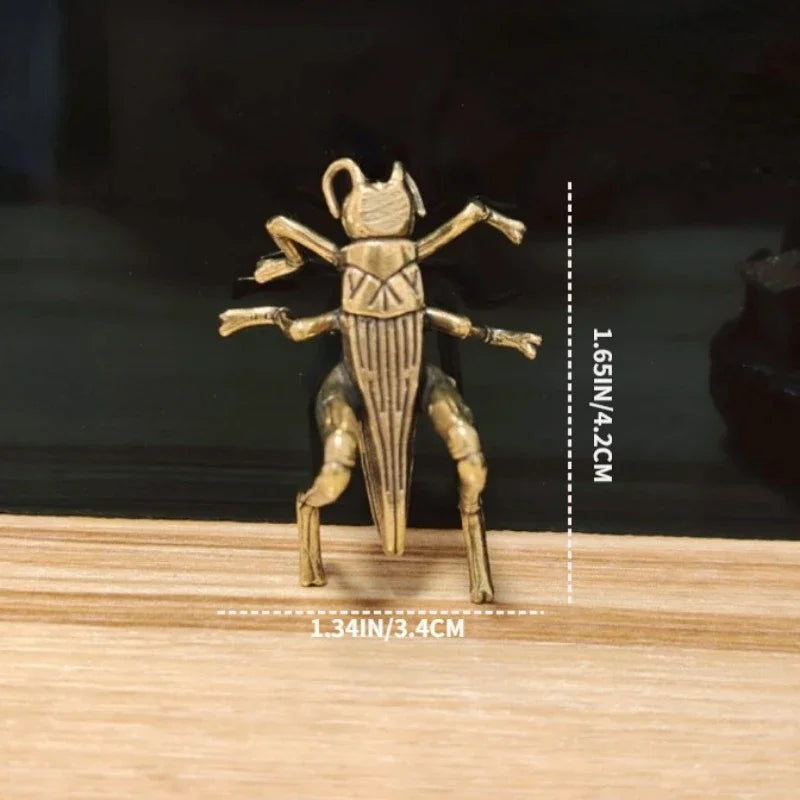 Brass Grasshopper Figurine - Handcrafted Insect Collectible, Tabletop Decorative Animal Ornament, Ideal for Collection & Gifts