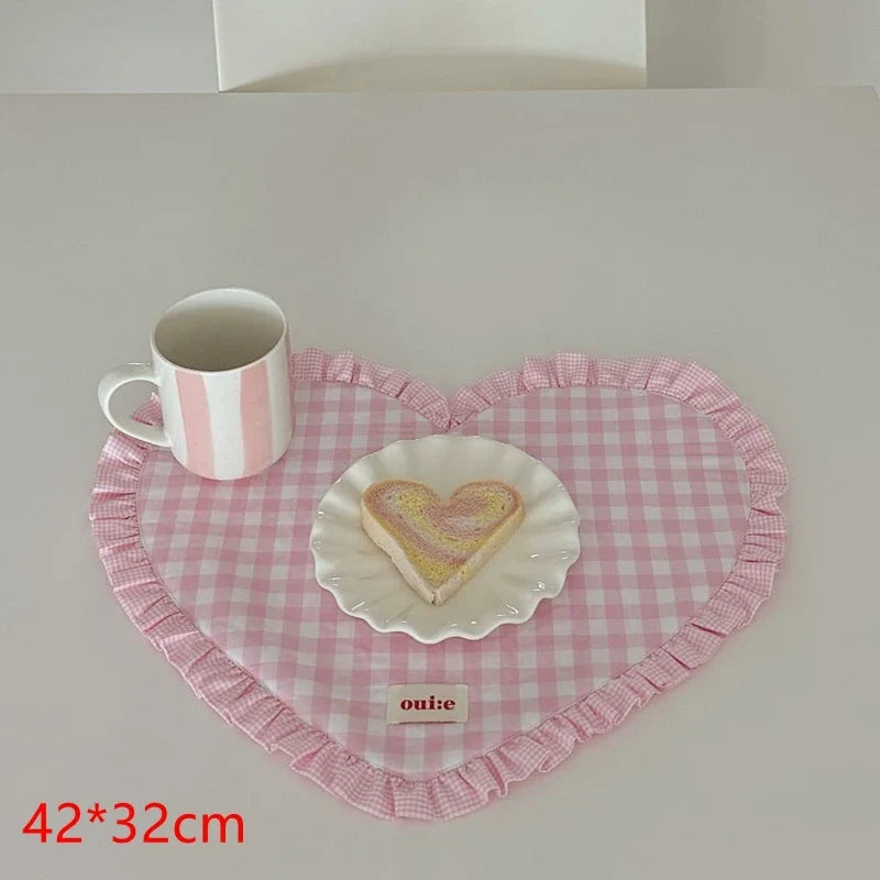 Placemats Dining Table Korean Plaid Heart-shaped Placemat Water Cup Mat Cute Pleated Lace Mat Fabric Coaster Dining Mat