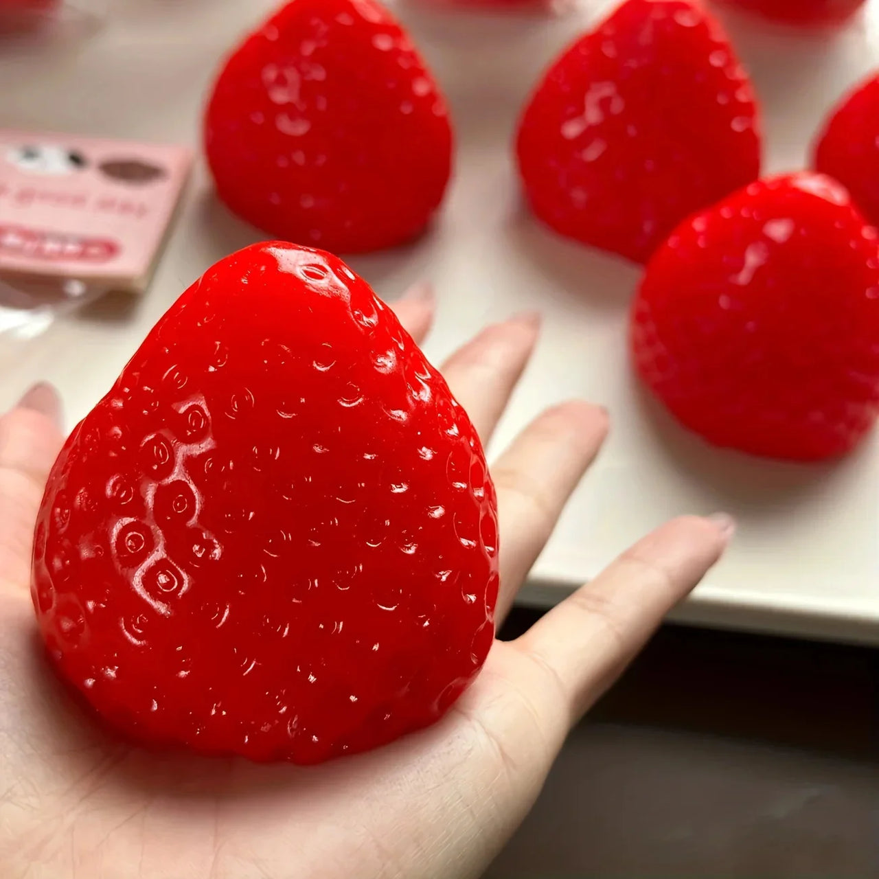 1Pc Squishy Big Strawberry Squeeze Toy Kids Soft Pinch Fruit Pop Fidget Toys Party Entertainment Games Halloween Christmas Gift