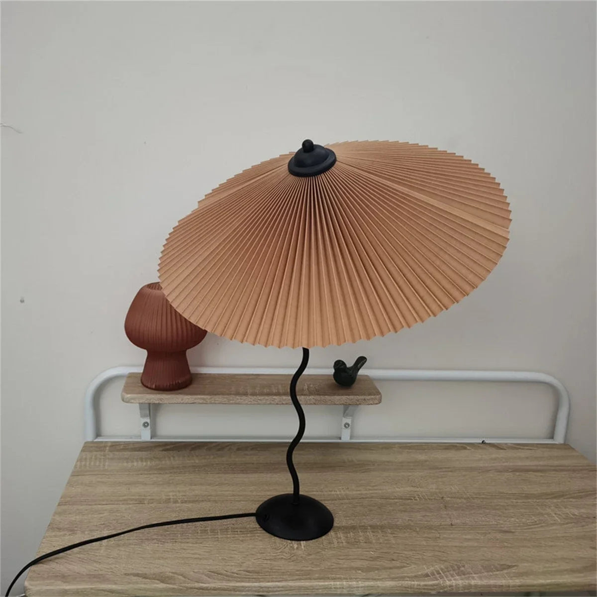 Table Lamp ins Retro Pleated Umbrella Nordic Medieval Korean Master Bedroom Bedside Lamp Swing Iron Art Drop Shipping