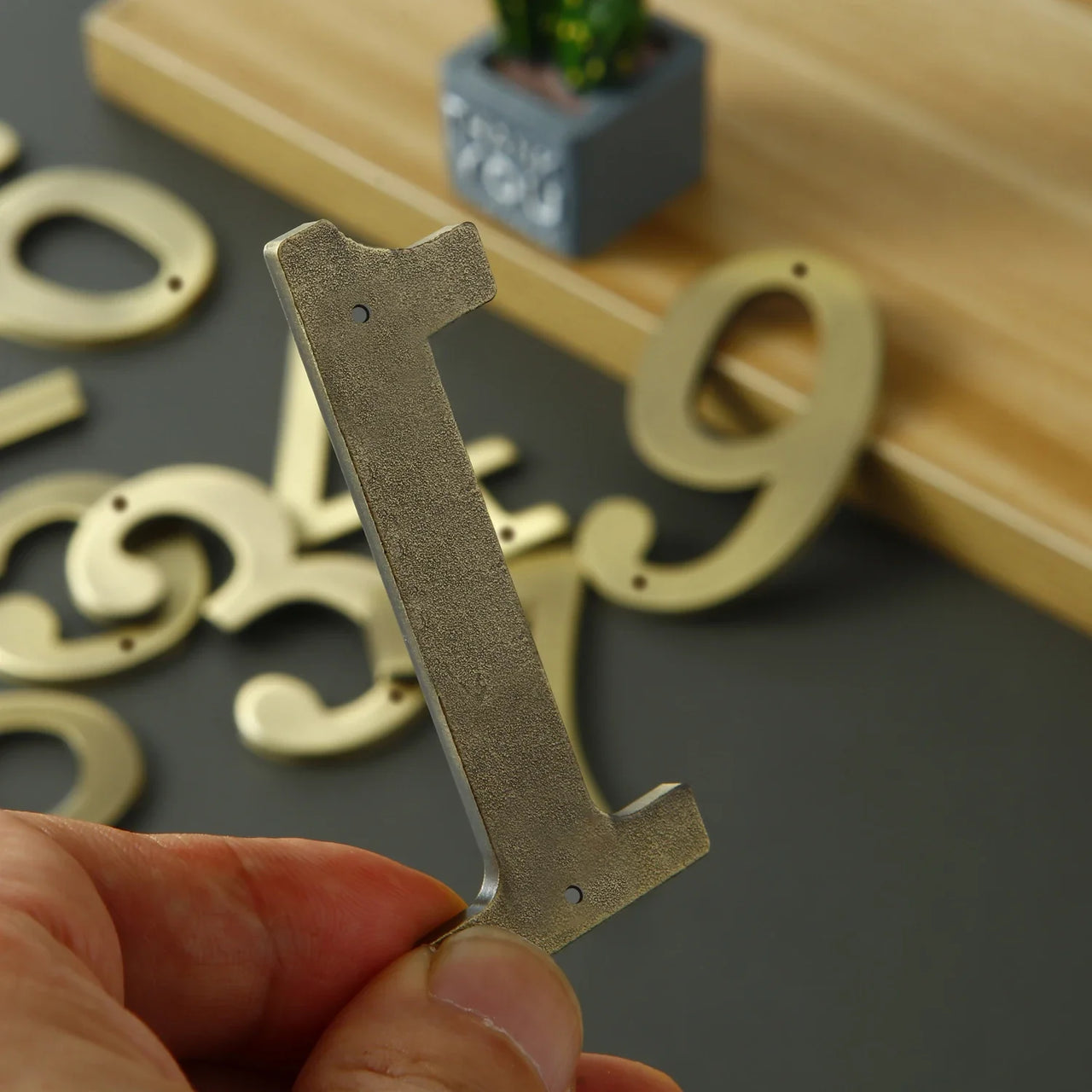 1Pcs 3Inch Metal House Numbers with M2 Screws Solid Zinc Alloy Mailbox Numbers 3D Address Numbers for Outside House Apartment