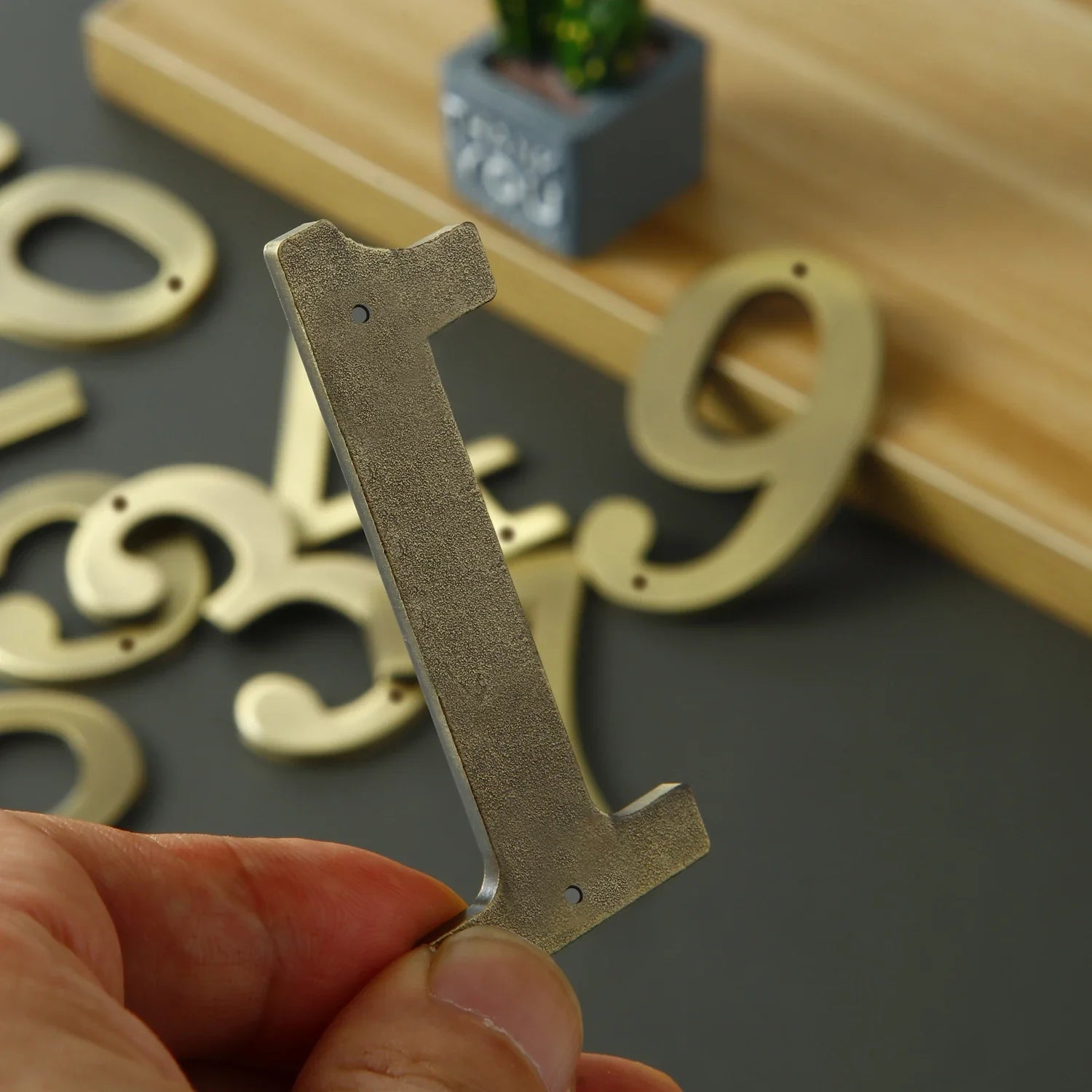 1Pcs 3Inch Metal House Numbers with M2 Screws Solid Zinc Alloy Mailbox Numbers 3D Address Numbers for Outside House Apartment