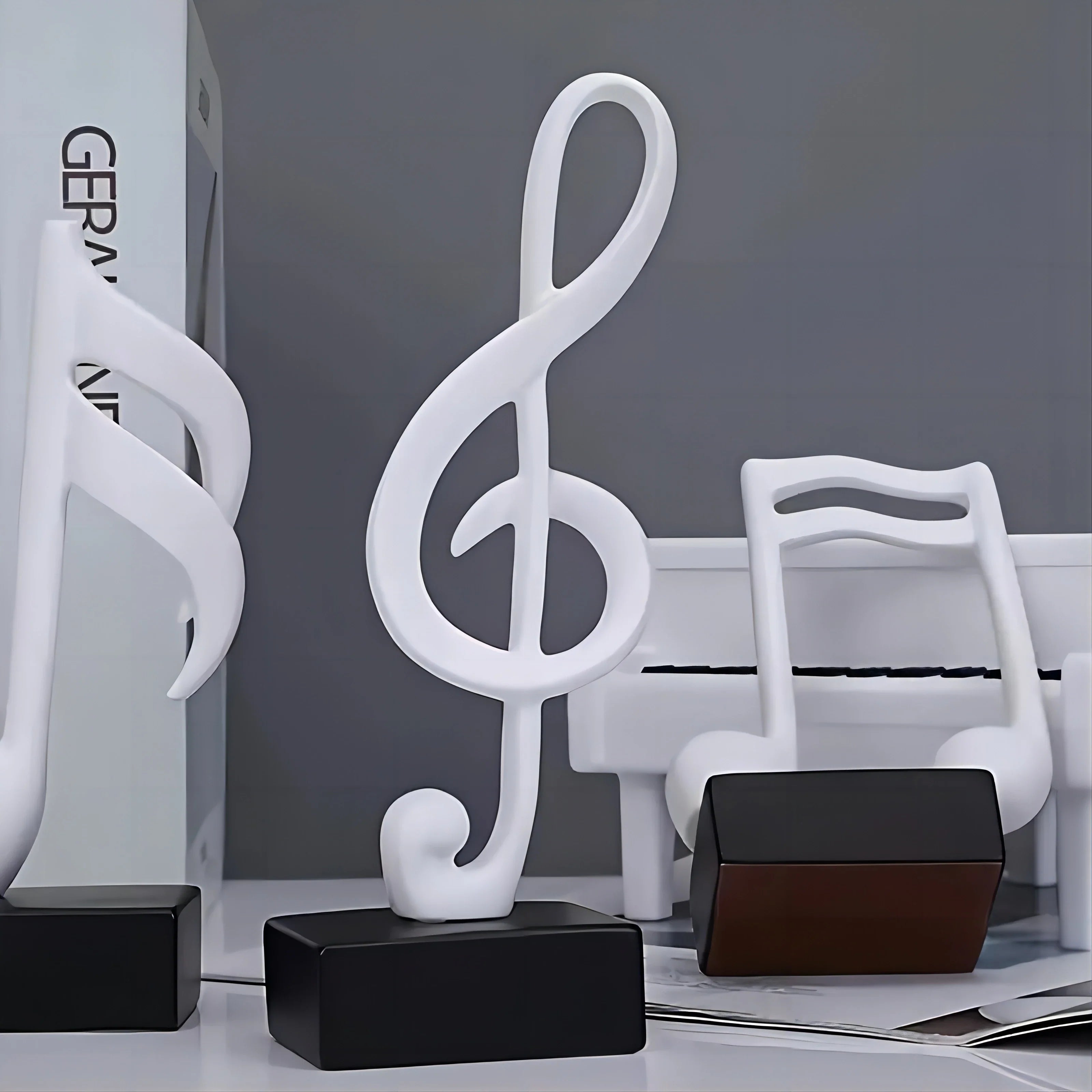 3 Piece Set of Music Note Decorations, Gifts, Music Statues, Modern Statues, Sculptures, Table Centerpieces, Crafts, Golden 。