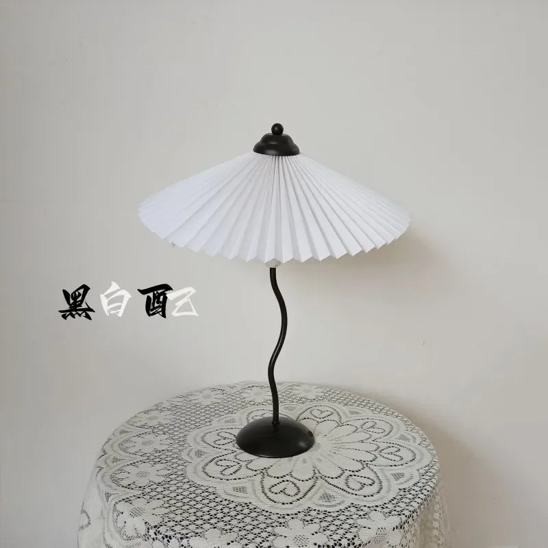 Table Lamp ins Retro Pleated Umbrella Nordic Medieval Korean Master Bedroom Bedside Lamp Swing Iron Art Drop Shipping