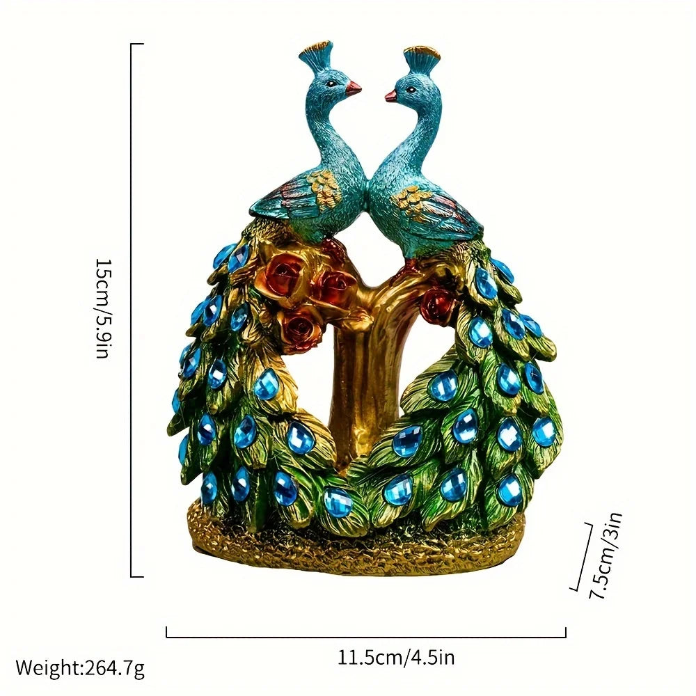 Resin peacock decorations, peacock decorations, holiday decorations, christmas decorations, peacock lovers, peacock gifts。