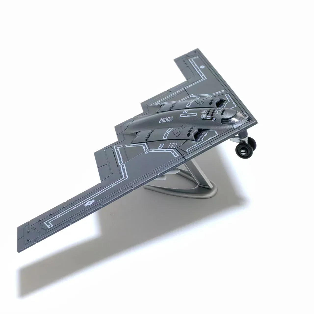 B-2 SPIRIT 1/200 Scale Assembly Plastic Model airplane (including base)  Home placement, collection and decoration  Gift