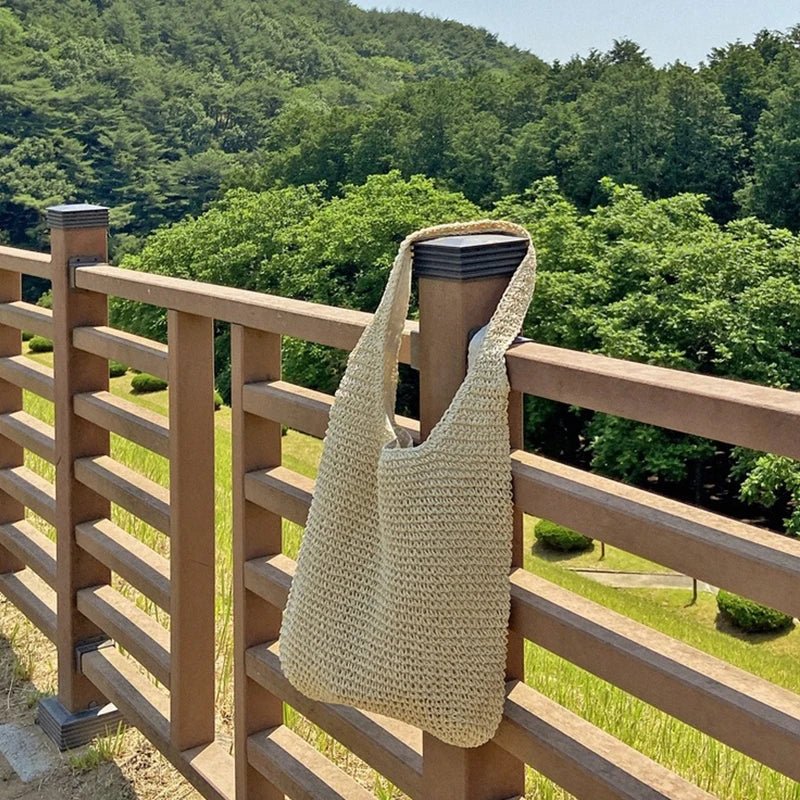 Summer Beach Resort Fashion Straw-Woven Ladies Large-Capacity Shoulder Bag WIth Hand-Woven Beach